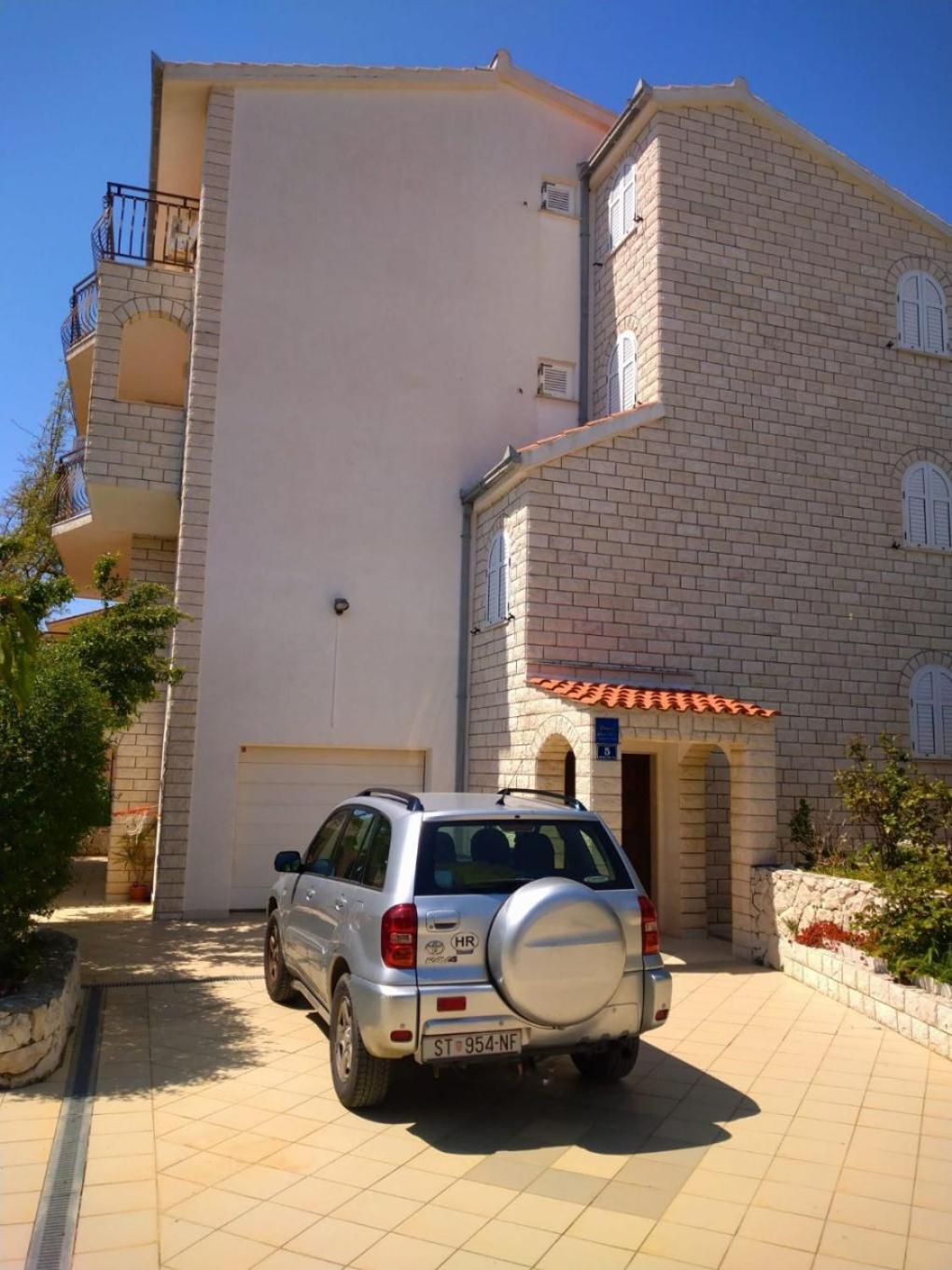 Apartments Filip Trogir Bagian luar foto